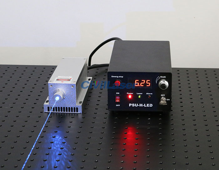 473nm 600mW الليزر الأزرقجهاز ليزر الحالة الصلبة المضخوخ بالديود DPSS مع التيار الكهربائي